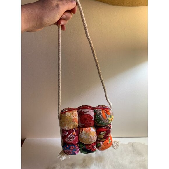 Vintage 60s Quilted Pillow Bag Patchwork Paisley - Picture 4 of 7